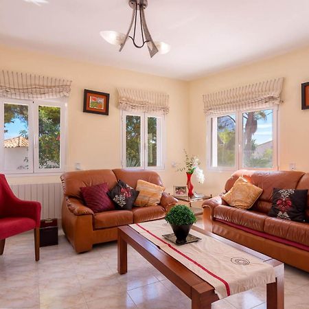 Villa Amelia - PlusHolidays Calpe Esterno foto