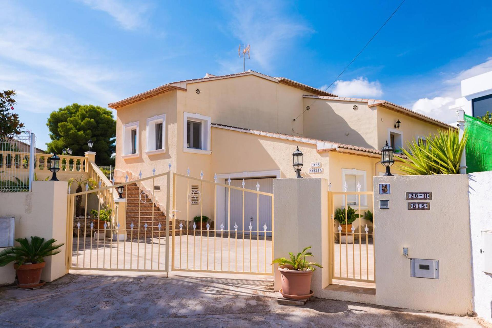 Villa Amelia - PlusHolidays Calpe Esterno foto